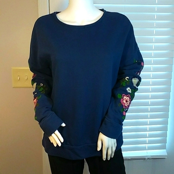 Caslon Tops - Caslon Navy Blue Pullover Sweatshirt Long Floral Embroidered Sleeves Size S NWOT